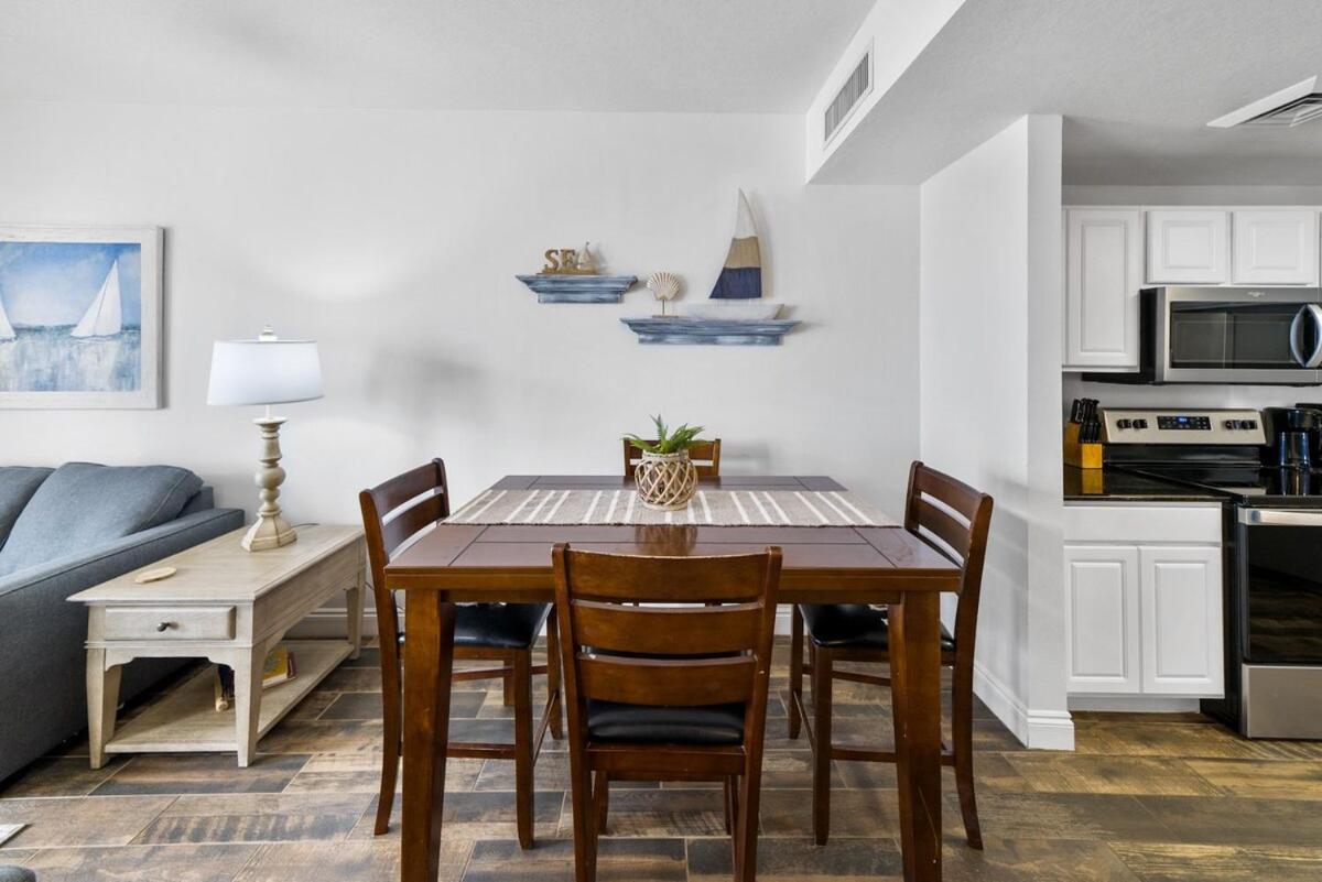 Apartment Calypso 209e 2nd Floor Corner Unit 2 Bedroom Direct Front *