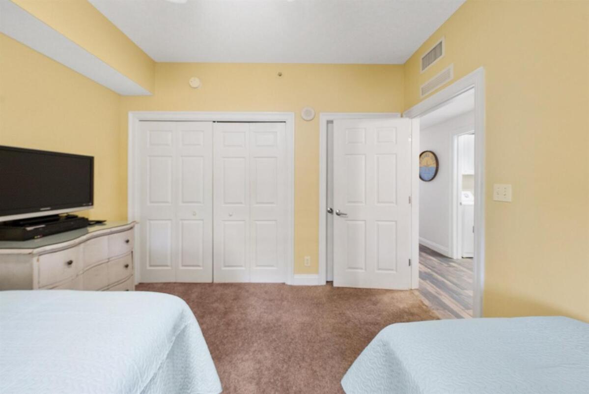 Calypso 209e 2nd Floor Corner Unit 2 Bedroom Direct Front Panama City Beach
