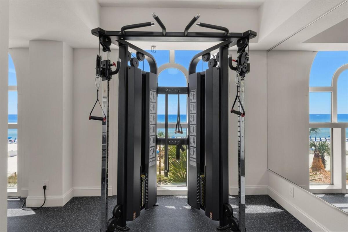 Calypso 209e 2nd Floor Corner Unit 2 Bedroom Direct Front * Panama City Beach